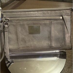 Coach poppy wristlet